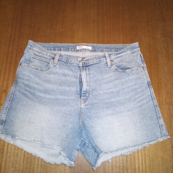 Jean Shorts - Picture 1 of 4
